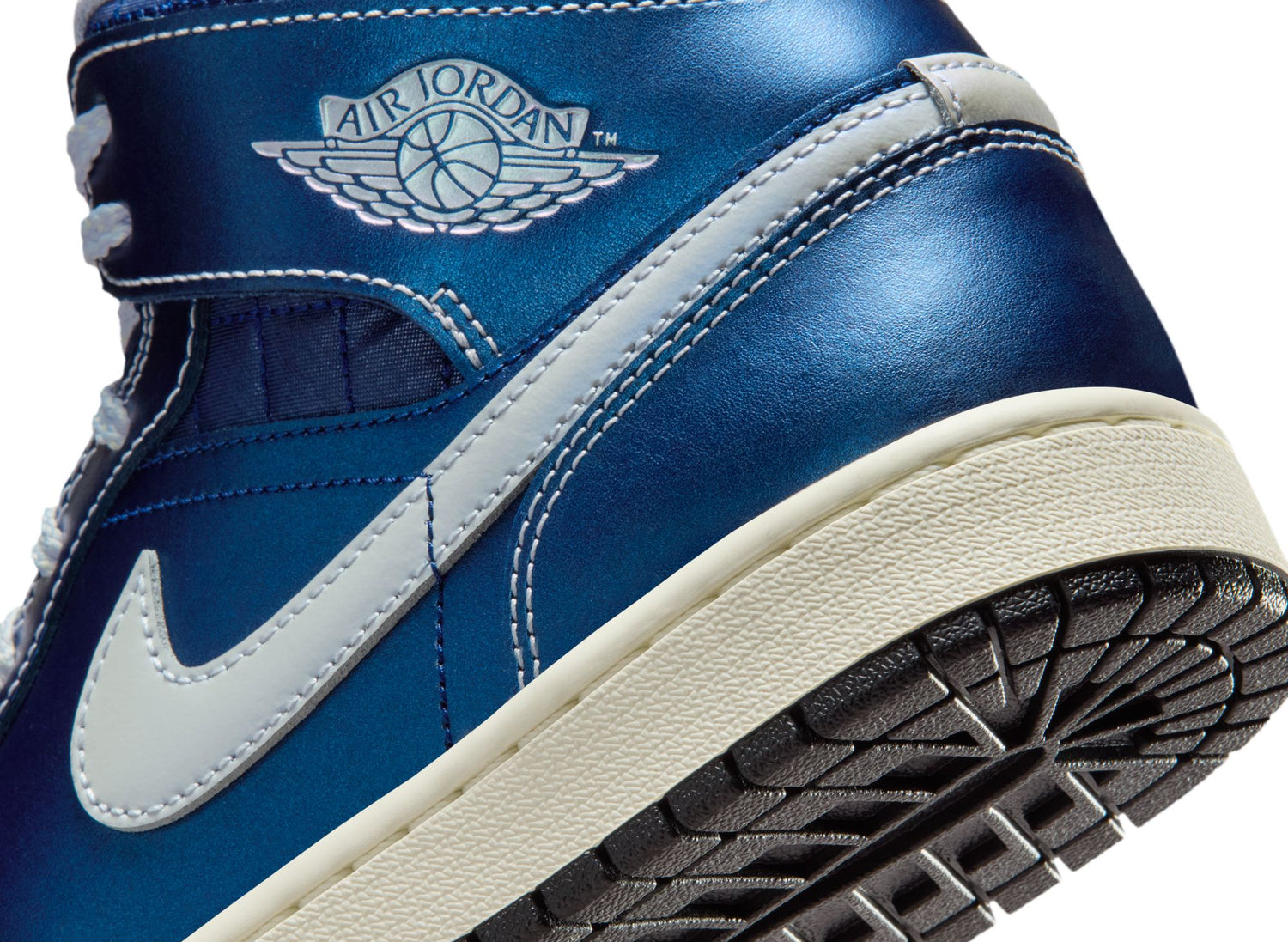 Women's Air Jordan 1 Mid SE in Metallic Blue Quilted - view 6