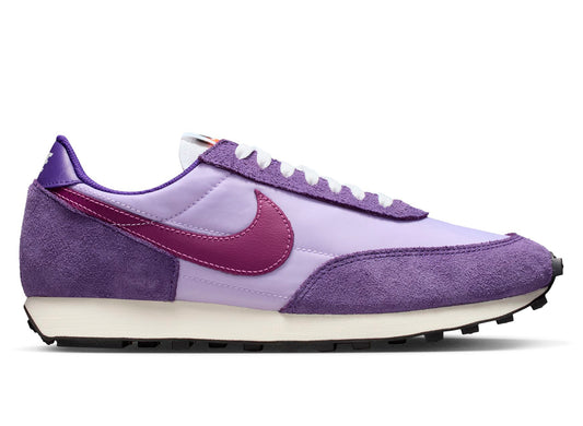 Nike Daybreak SP en morado intenso
