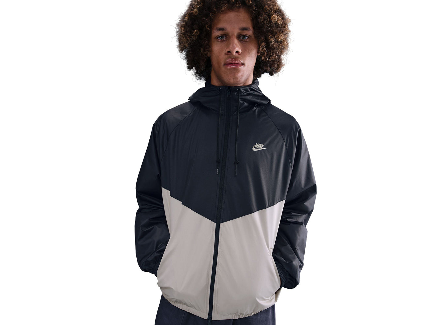 Nike Windrunner Lined Jacket in Black / Cream