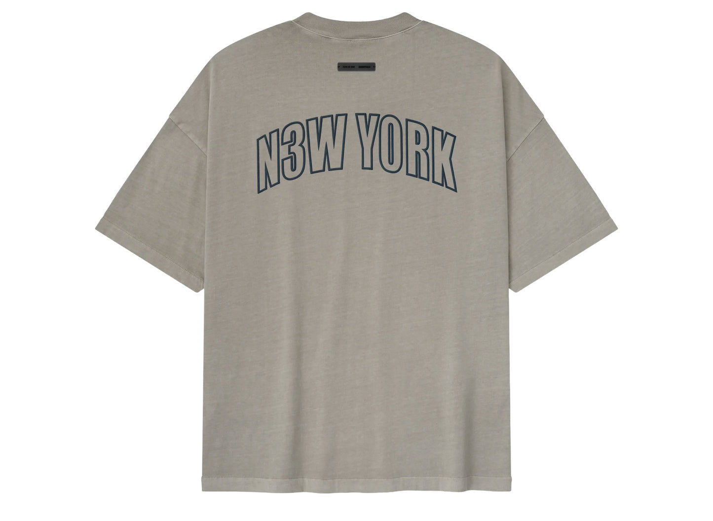 Fear of God Essentials 90's Short Sleeve Tee New York 'Gris Humo'