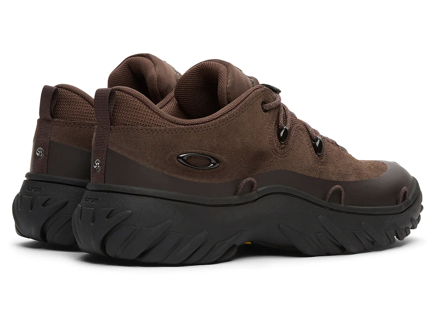 Oakley x Jaylen Brown Meridian Low EXT en Terrain