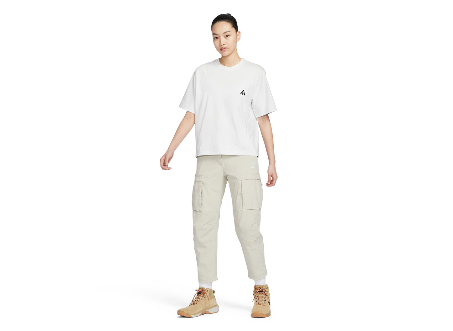 Damen Nike ACG Kurzarm-T-Shirt in Summit White
