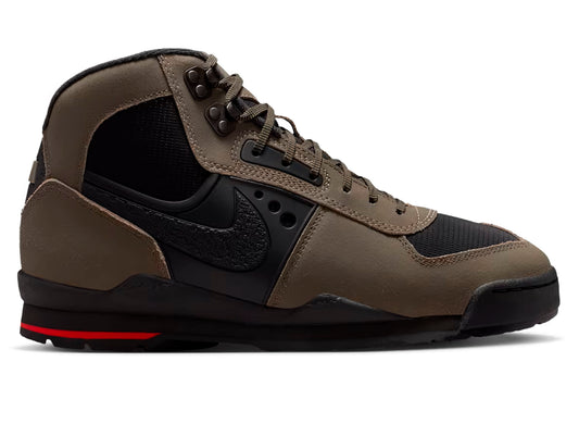 Nike Baltoro QS en caqui oliva / negro