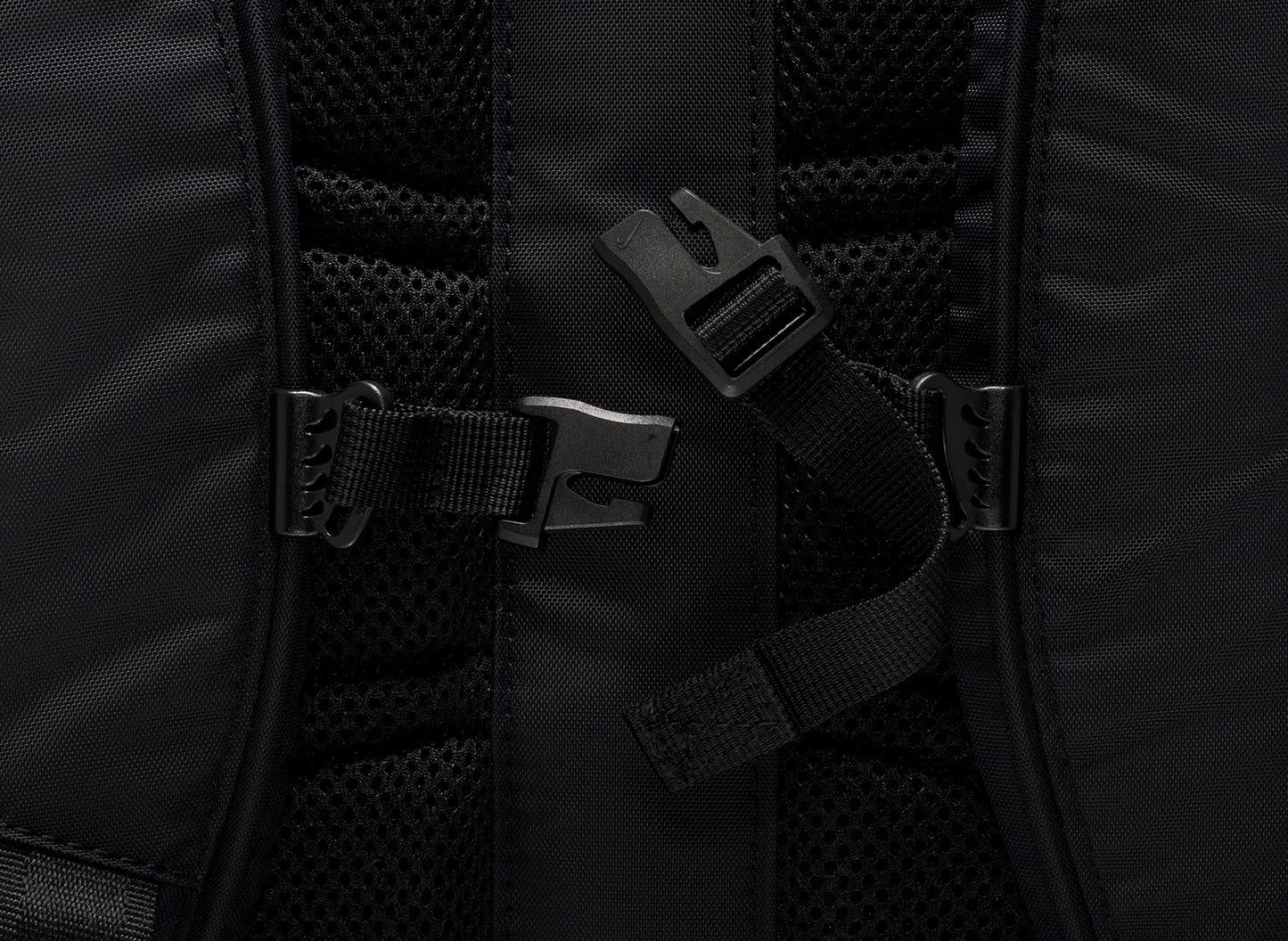 Nike Sportswear Commute Backpack in Black