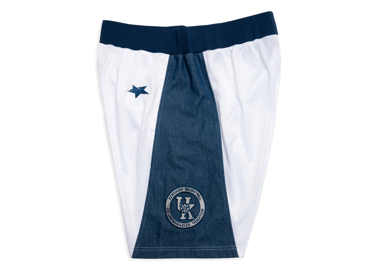 Pantalones cortos de baloncesto de mezclilla Converse de la Universidad de Kentucky en blanco
