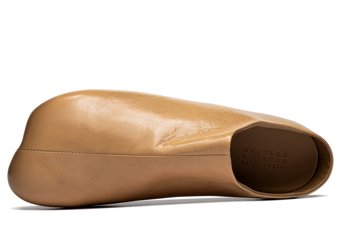 Pantufla de cuero MM6 de Maison Margiela