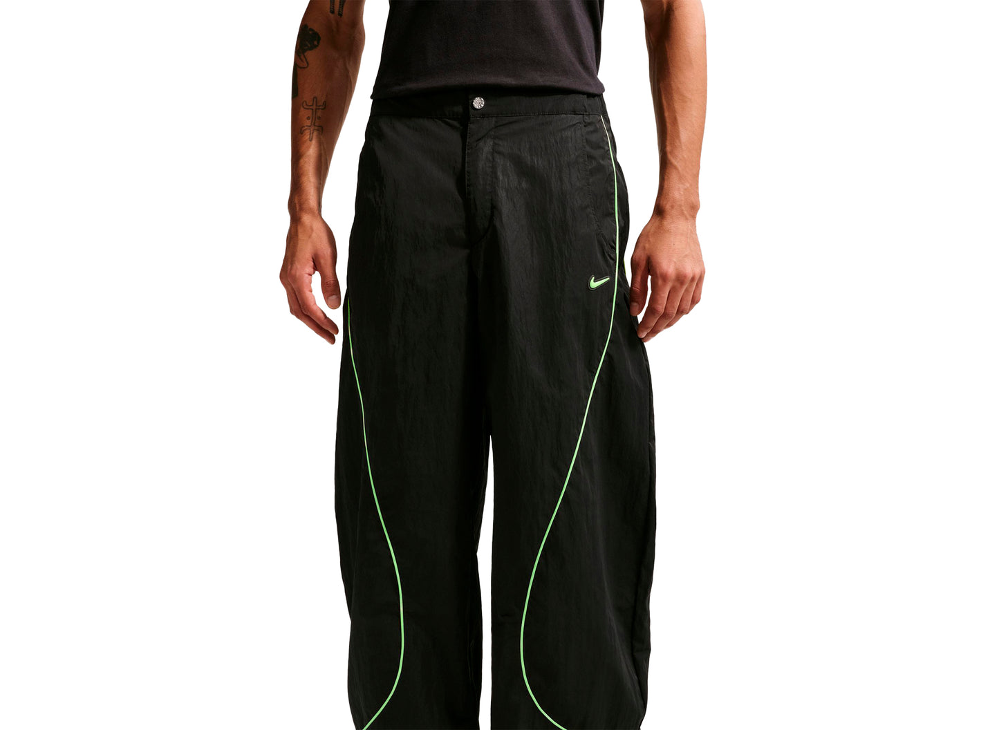 Nike Project F.R.O.G. Tobi Hose in Schwarz / Volt Ice
