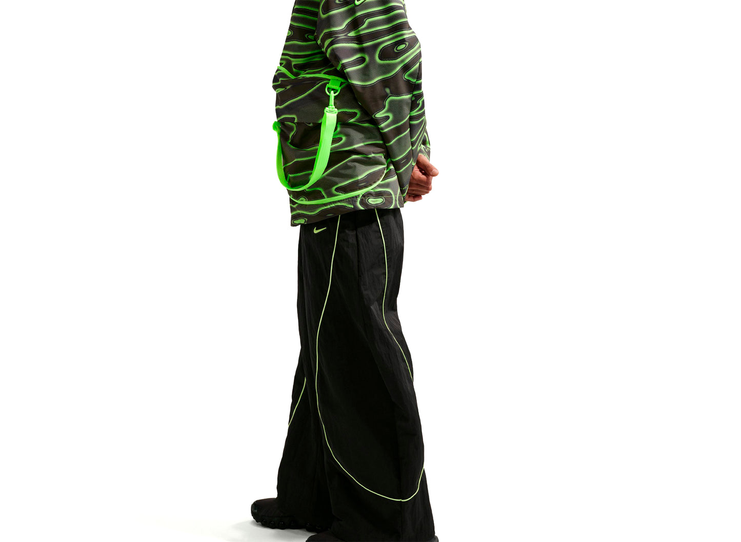 Nike Project F.R.O.G. Tobi Hose in Schwarz / Volt Ice