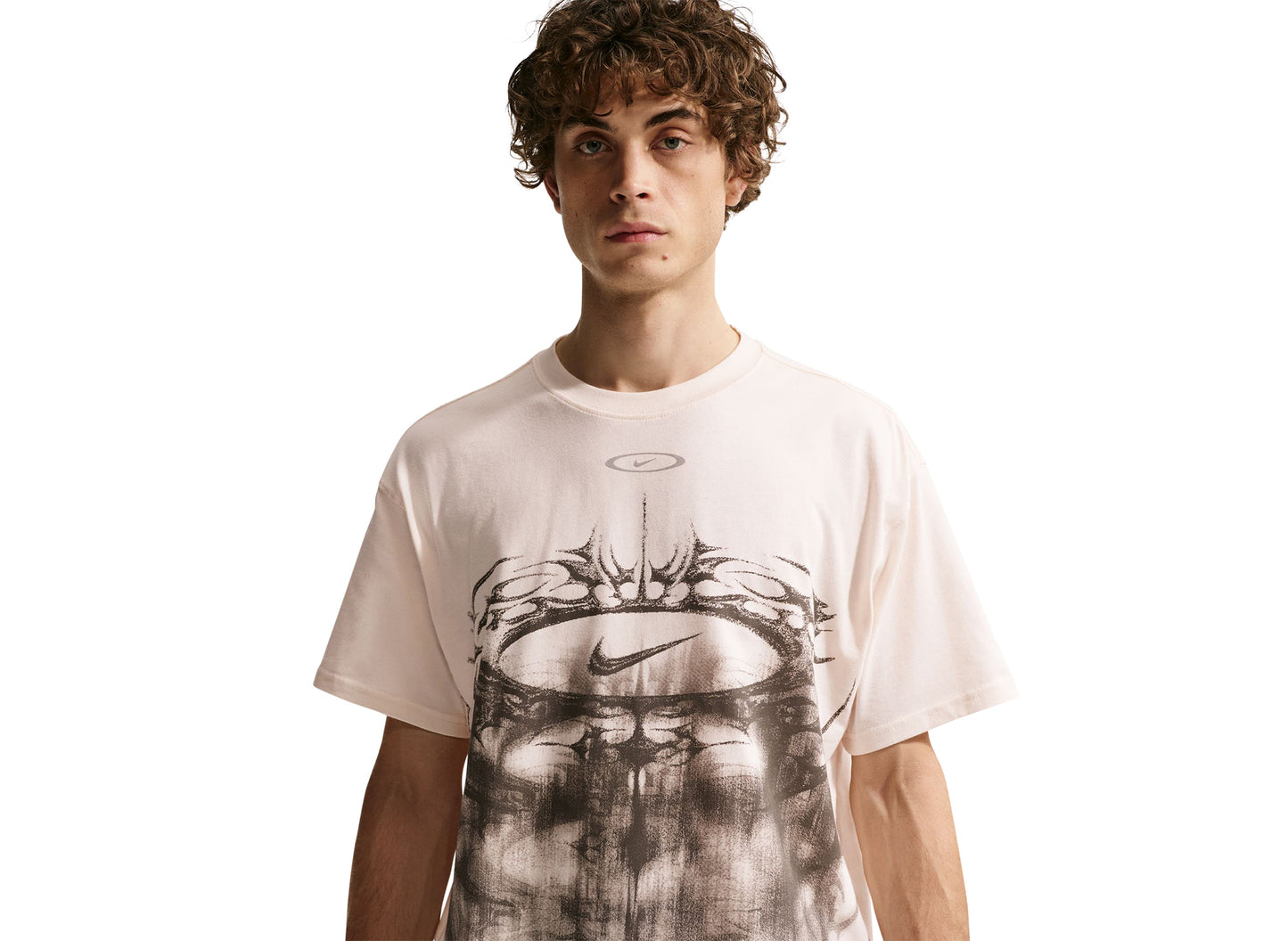 Camiseta Nike Sportswear Max90 en color tiza
