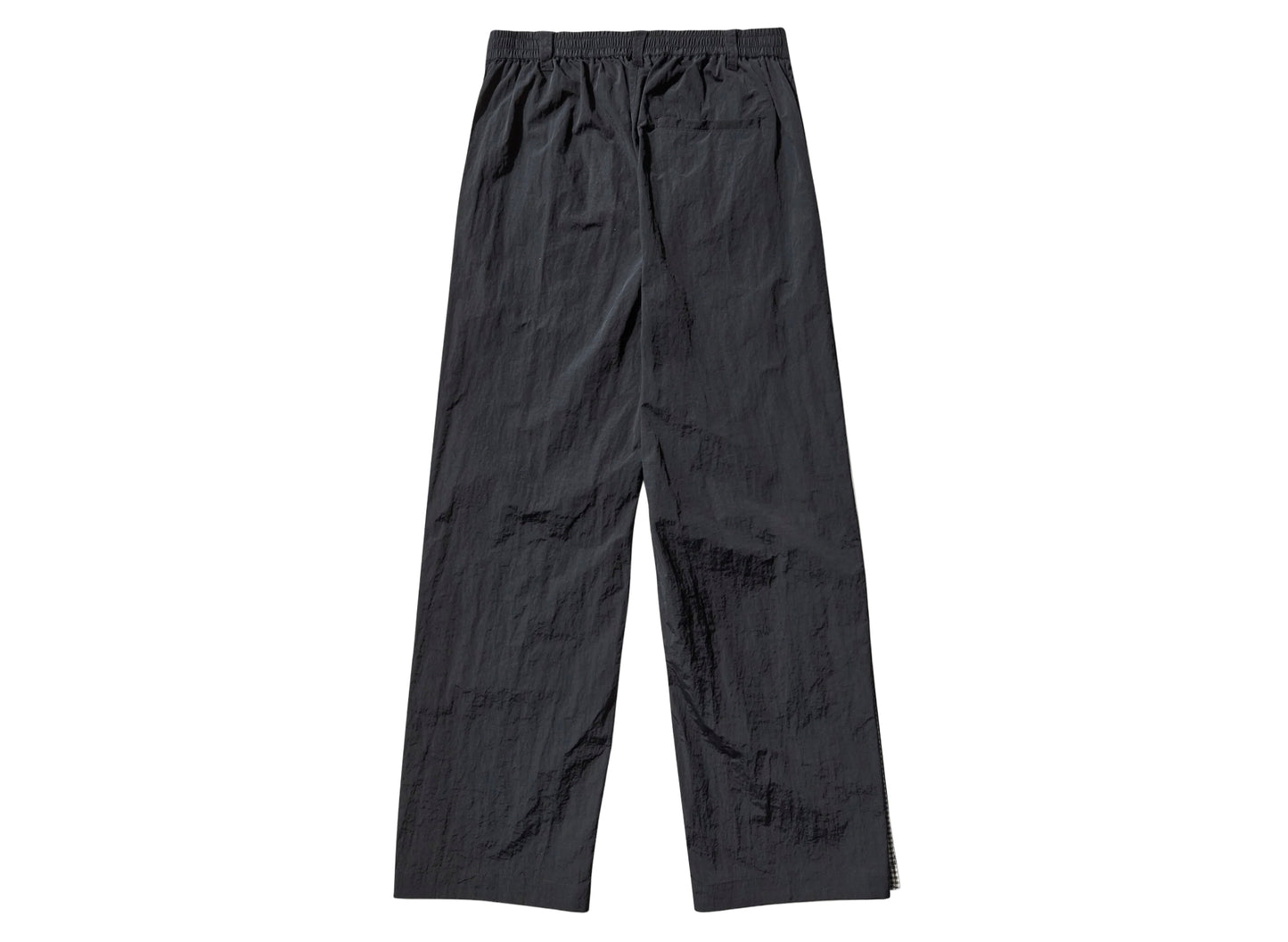 Umbro Antique Nylon Pants in Carbon Black