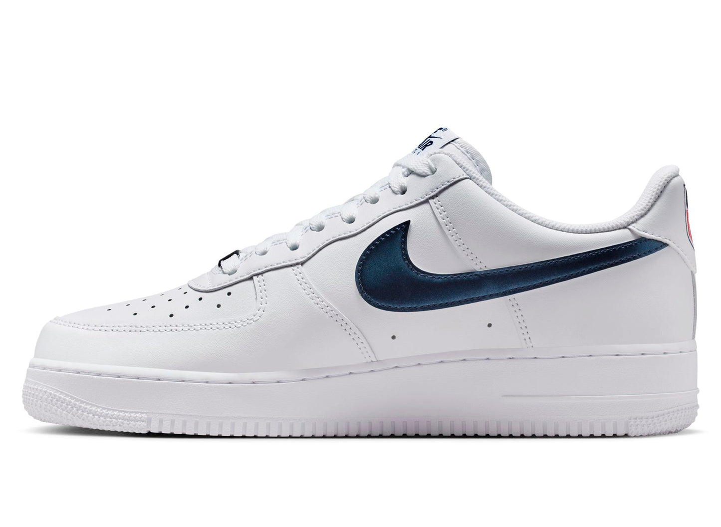 Nike Air Force 1 '07 LV8 in Weiß / Midnight Navy „USA Soccer“