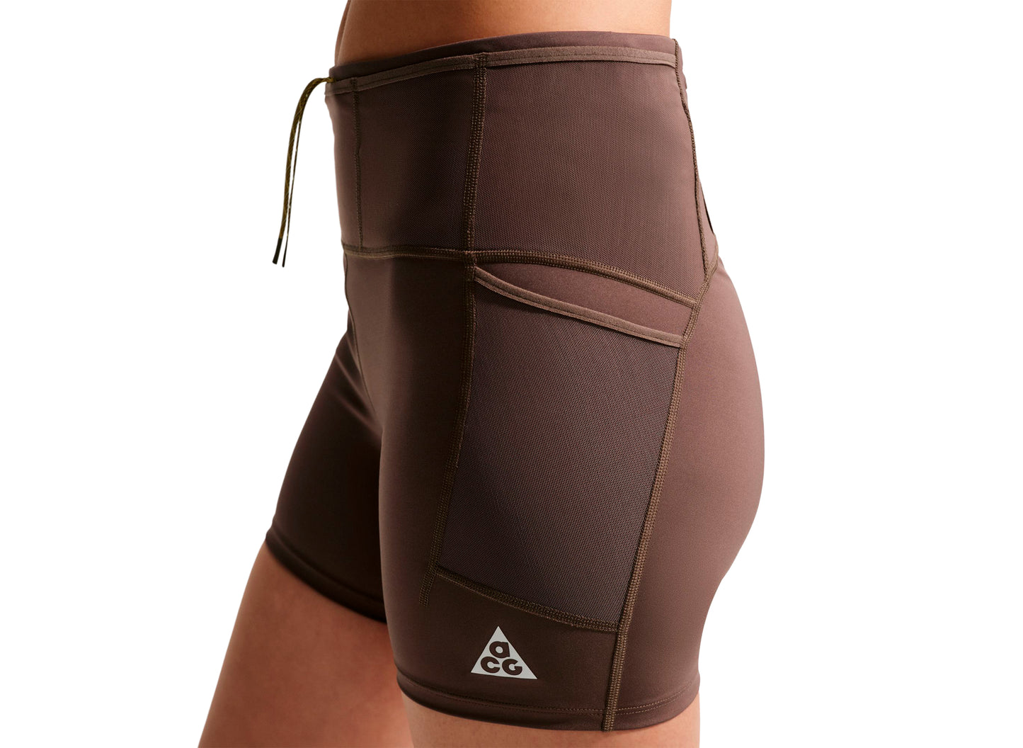 Pantalones cortos de trail running de 10 cm Nike ACG Dri-FIT de talle alto para mujer en Ironstone