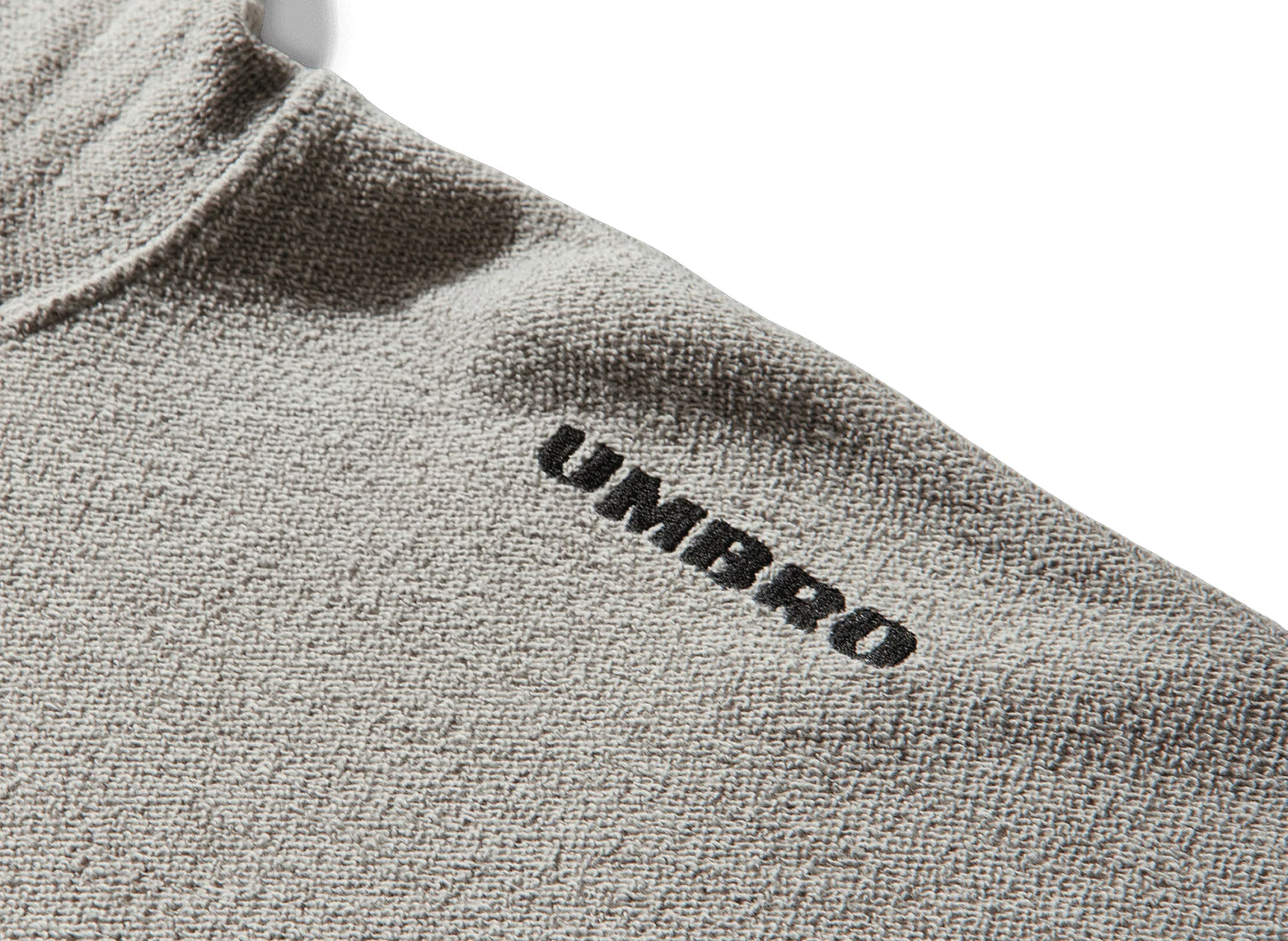 Sudadera con Capucha Umbro Lasered Masked en Gris Claro