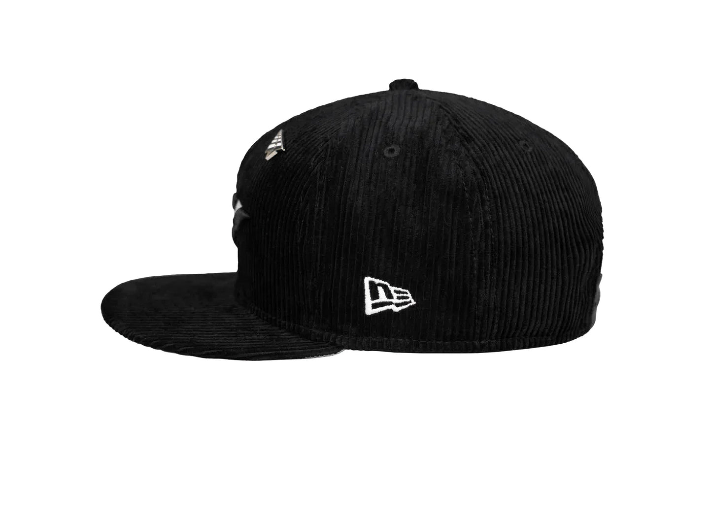Paper Planes The Original Corduroy 9Fifty Snapback Crown Hat in Schwarz