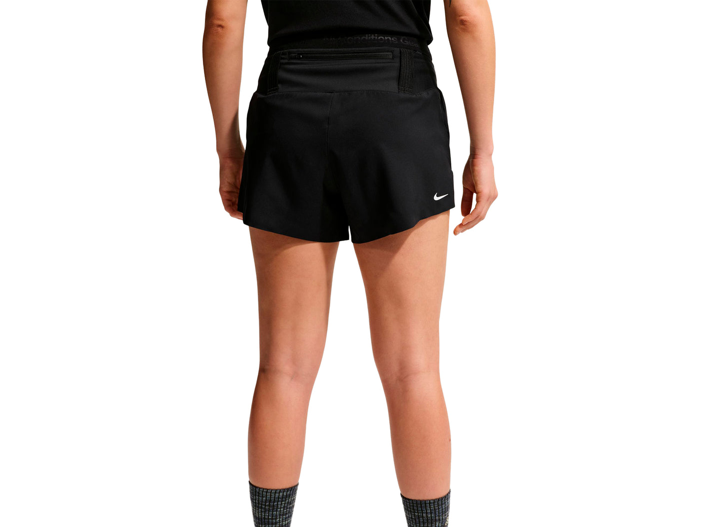 Pantalones cortos de trail running Nike ACG Dri-FIT de tiro medio para mujer en negro