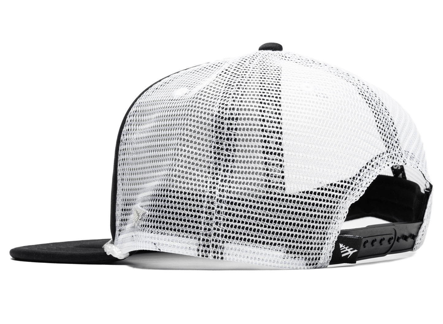 Paper Planes Script Trucker Hat in Schwarz