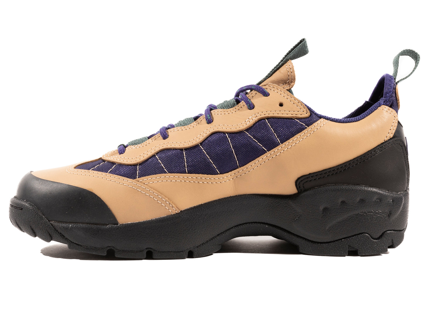 Nike ACG Air Mada