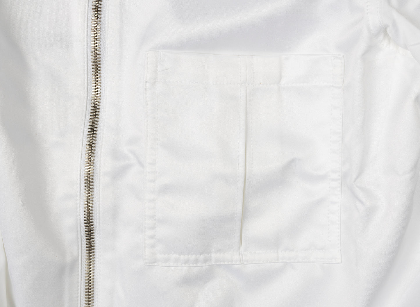 Top Jordan New Classics Capsule con cremallera para mujer en blanco