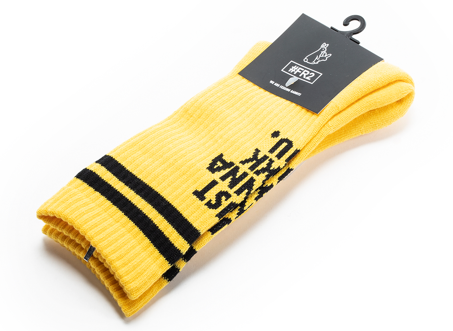 Calcetines con mensaje "Fucking Rabbits" en amarillo