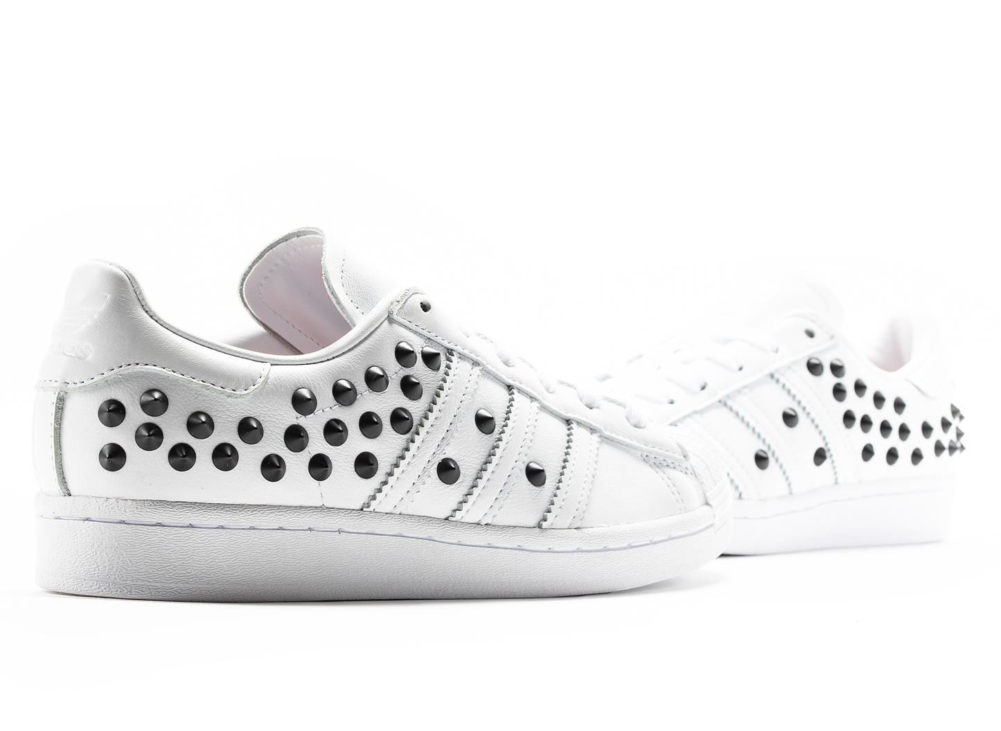 Zapatillas para mujer adidas Superstar con tachuelas