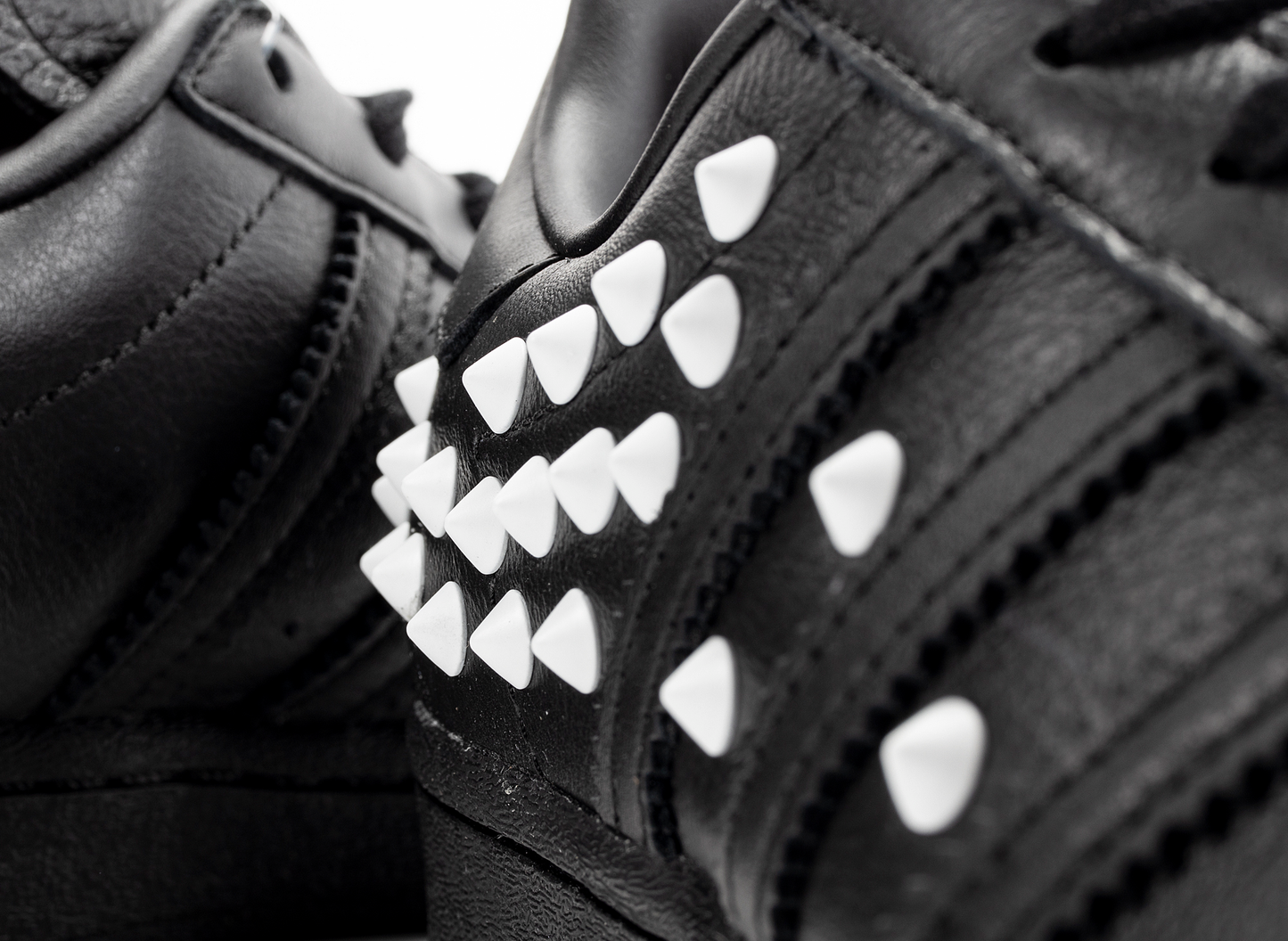 adidas Superstar Studded Women's Shoes in Core Black / Cloud White / Scarlet