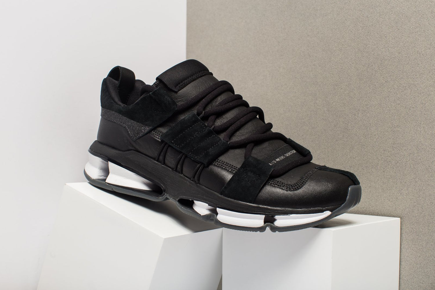 Adidas Twinstrike ADV Stretch Leather Core Black, side angle