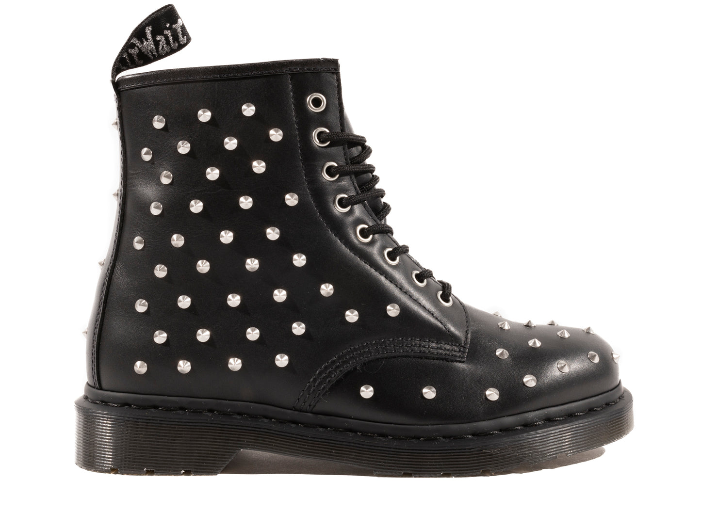 Dr. Martens Stud Wanama in Black