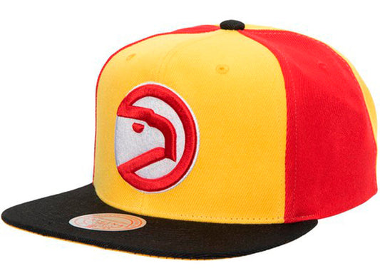 Mitchell & Ness NBA On the Block Hawks Snapback