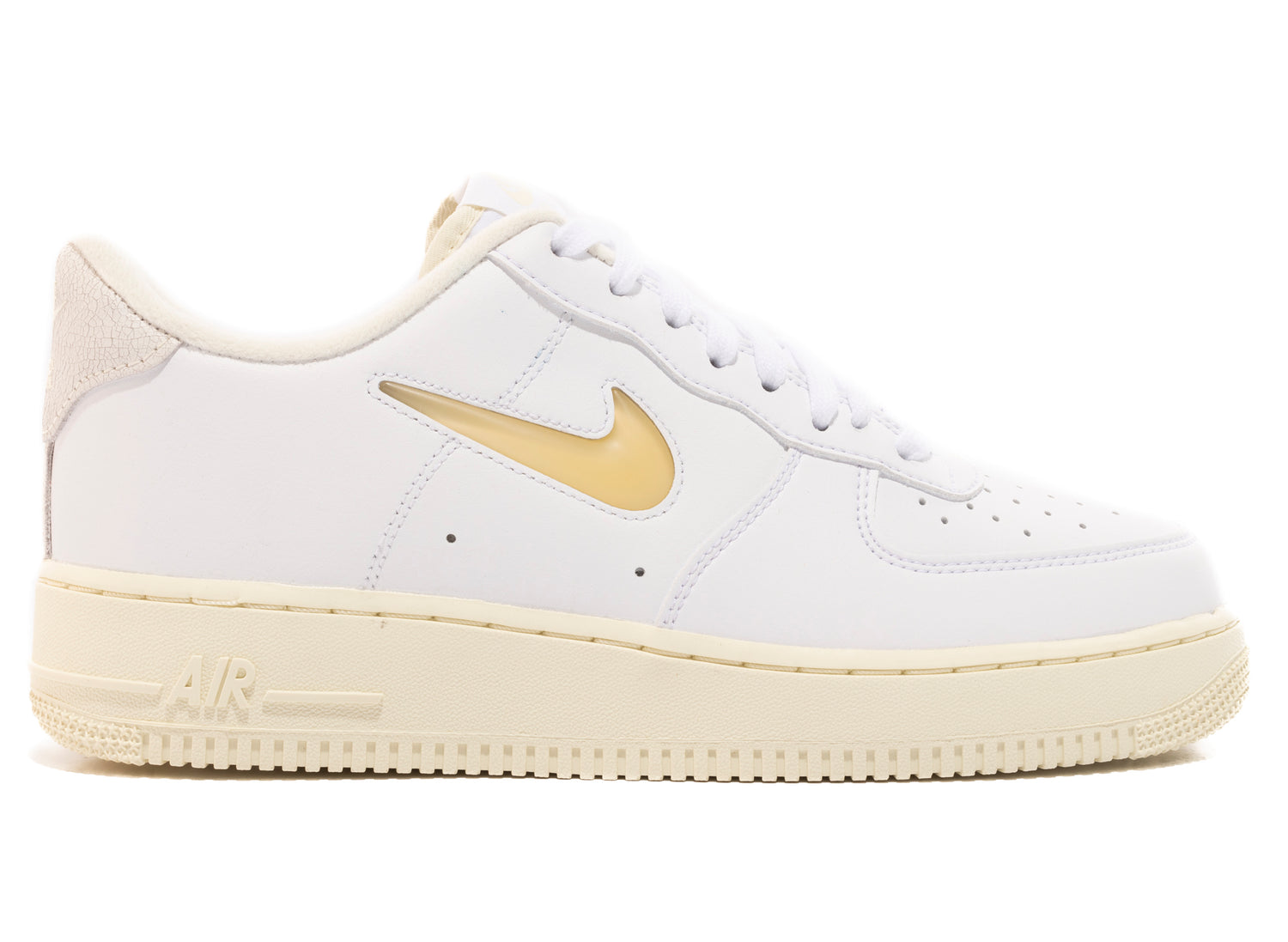 Nike Air Force 1 '07 LX in White / Pale Vanilla / Coconut Milk