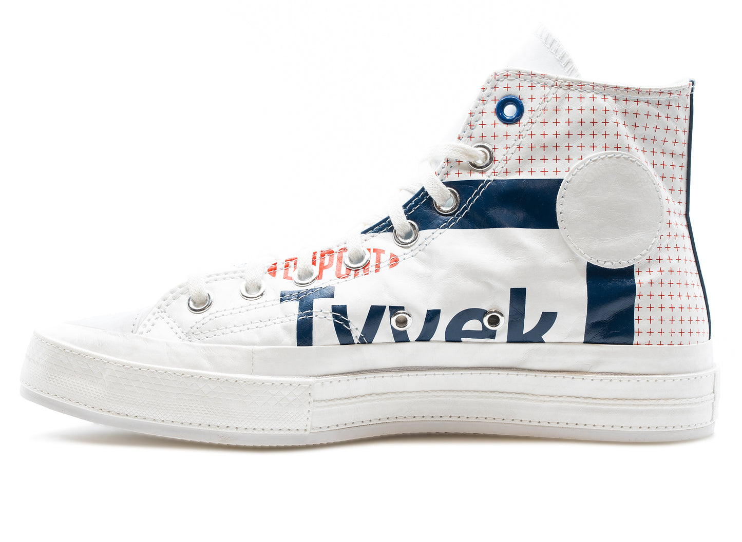 Unisex Converse Tyvek Chuck 70 Hi in White / Princess Blue