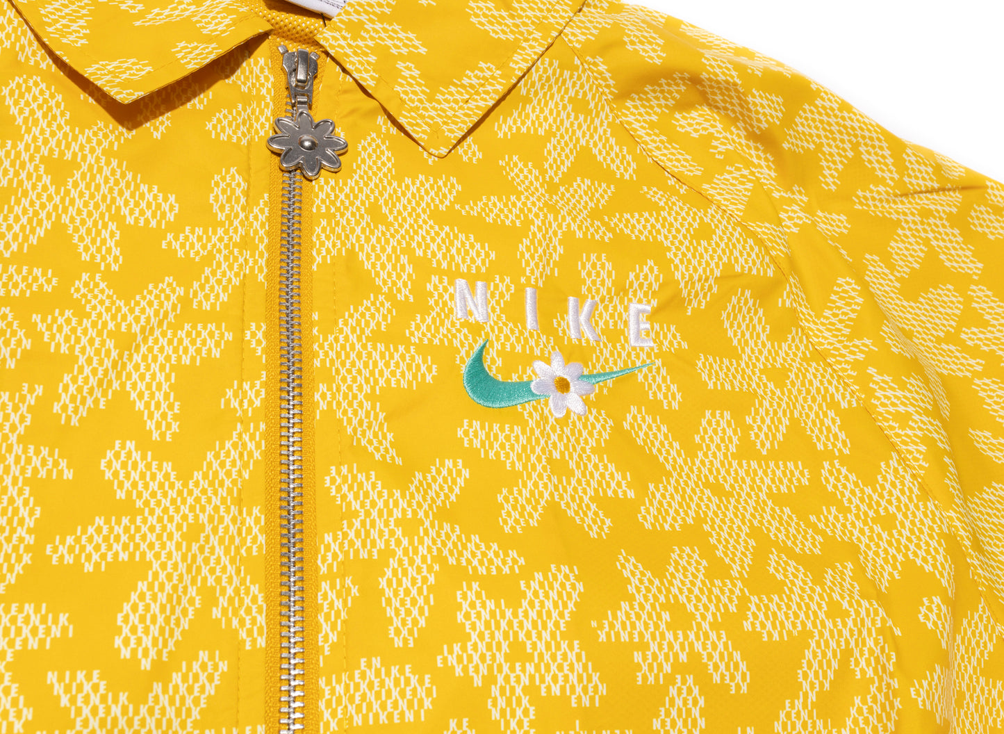 Women's Nike Sportswear AOP Woven Jacket in Dark Sulfur / White